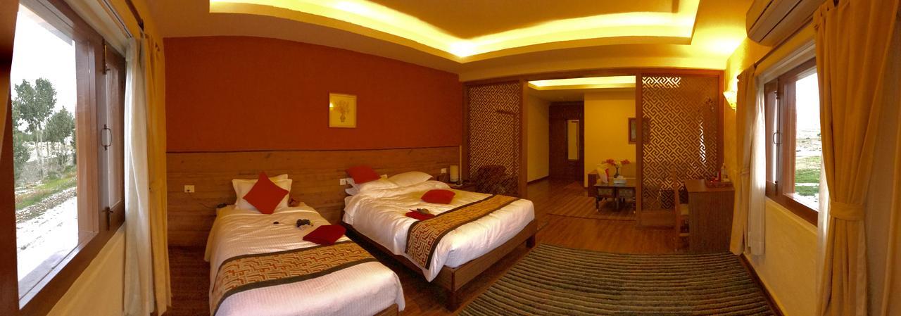 Royal Mustang Resort Nambo Экстерьер фото
